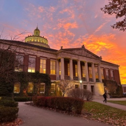 The 澳门威尼斯人网上赌场 Rush Rhees Library bell tower at sunrise. 